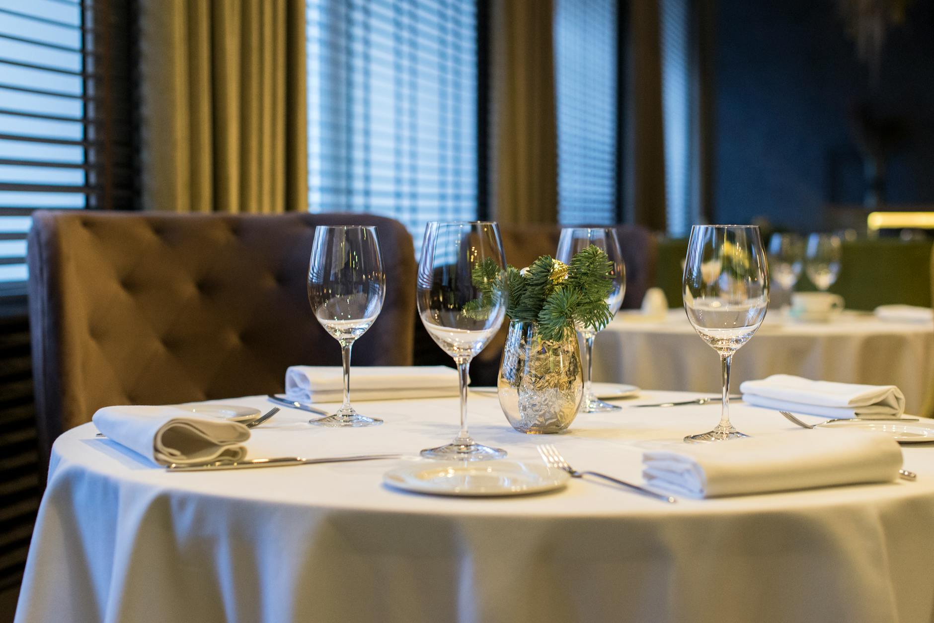 Fine dining table setting — upscale restaurants in Key West for special occasions