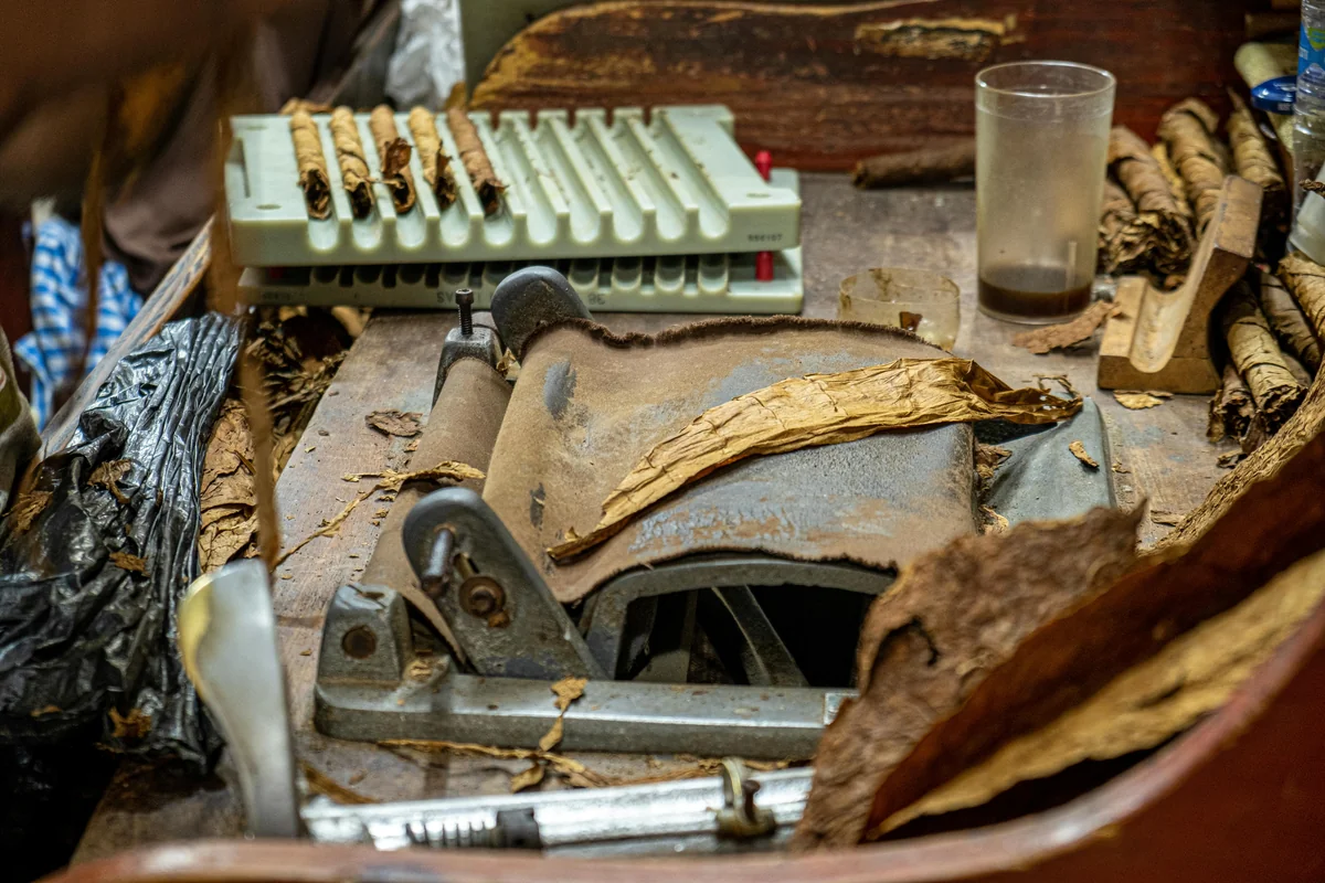A torcedor hand-rolling a cigar in Key West