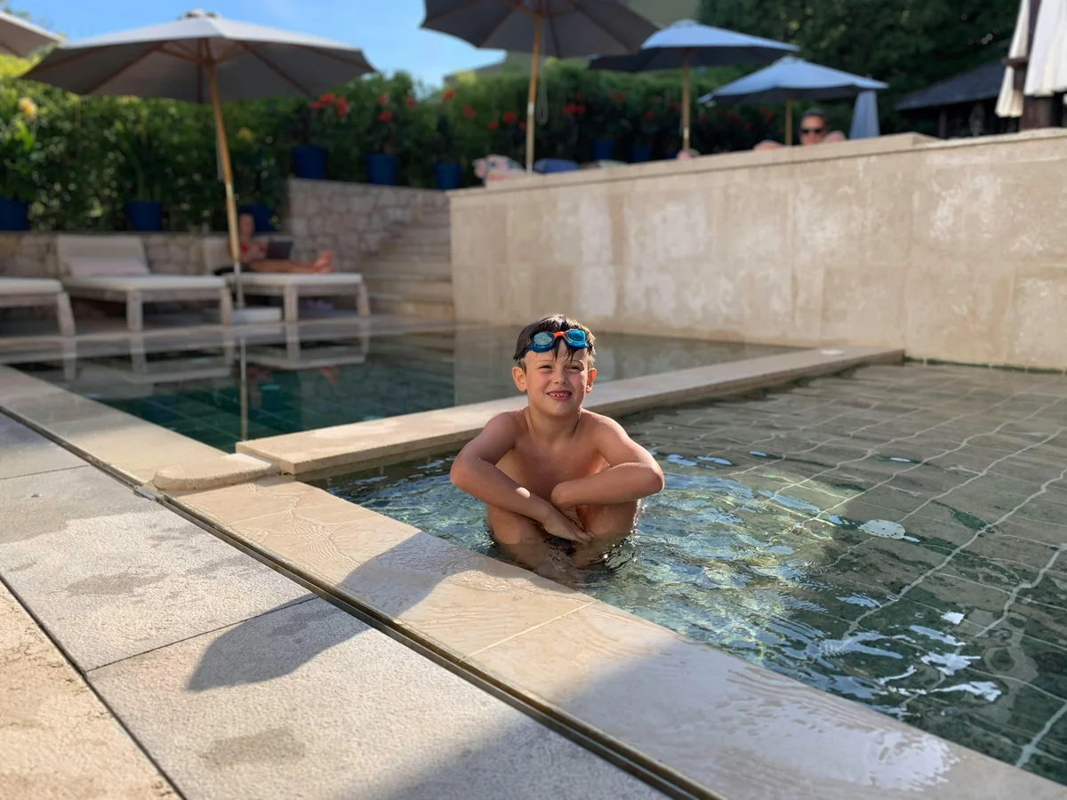 Kids swimming at a Key West family hotel