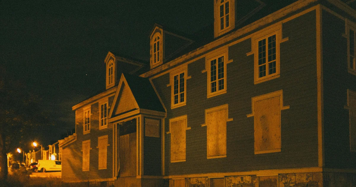 A haunted building on a Key West ghost tour