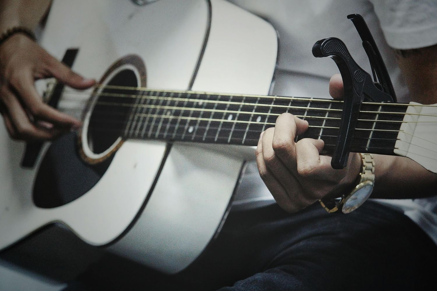 Acoustic singer-songwriter at a Key West live music venue