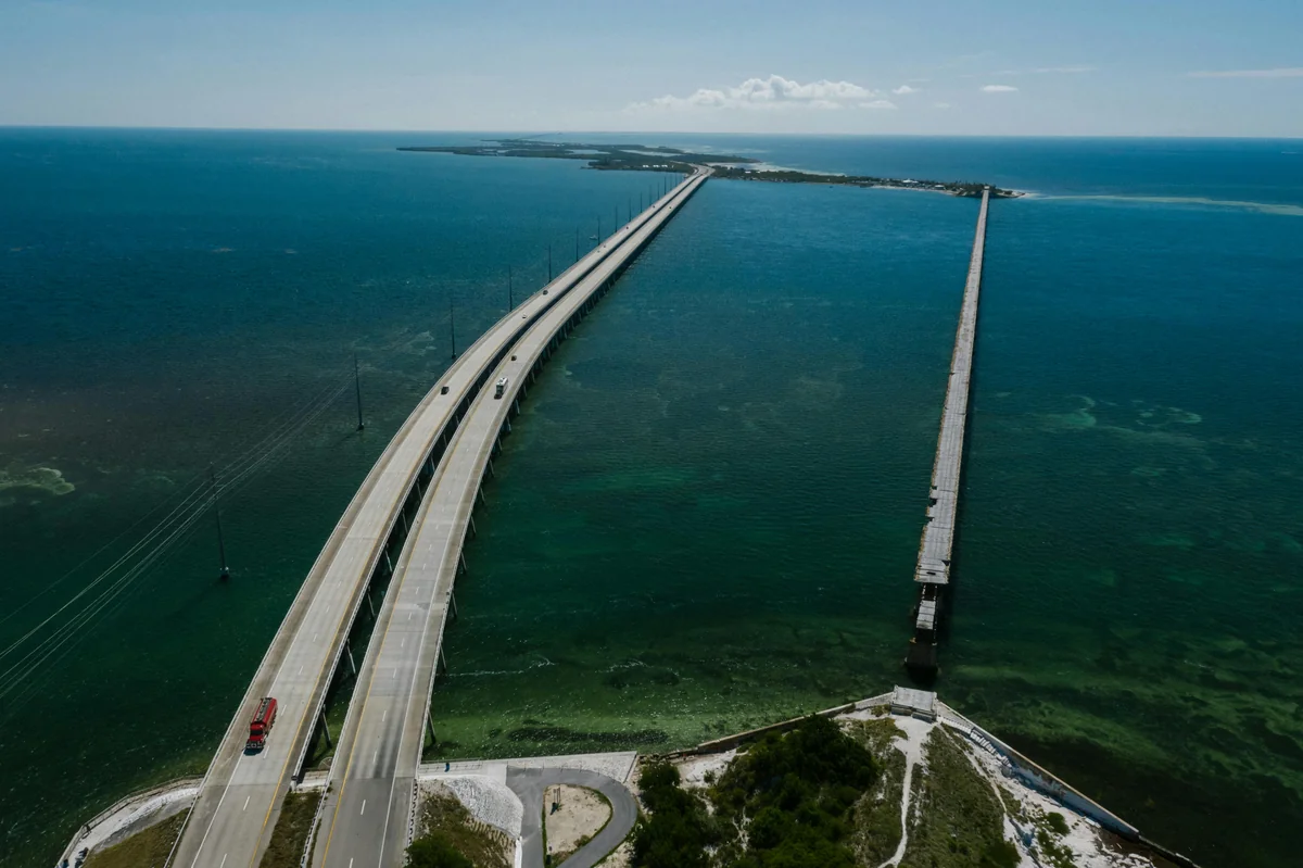 The Overseas Highway connecting Miami and Key West