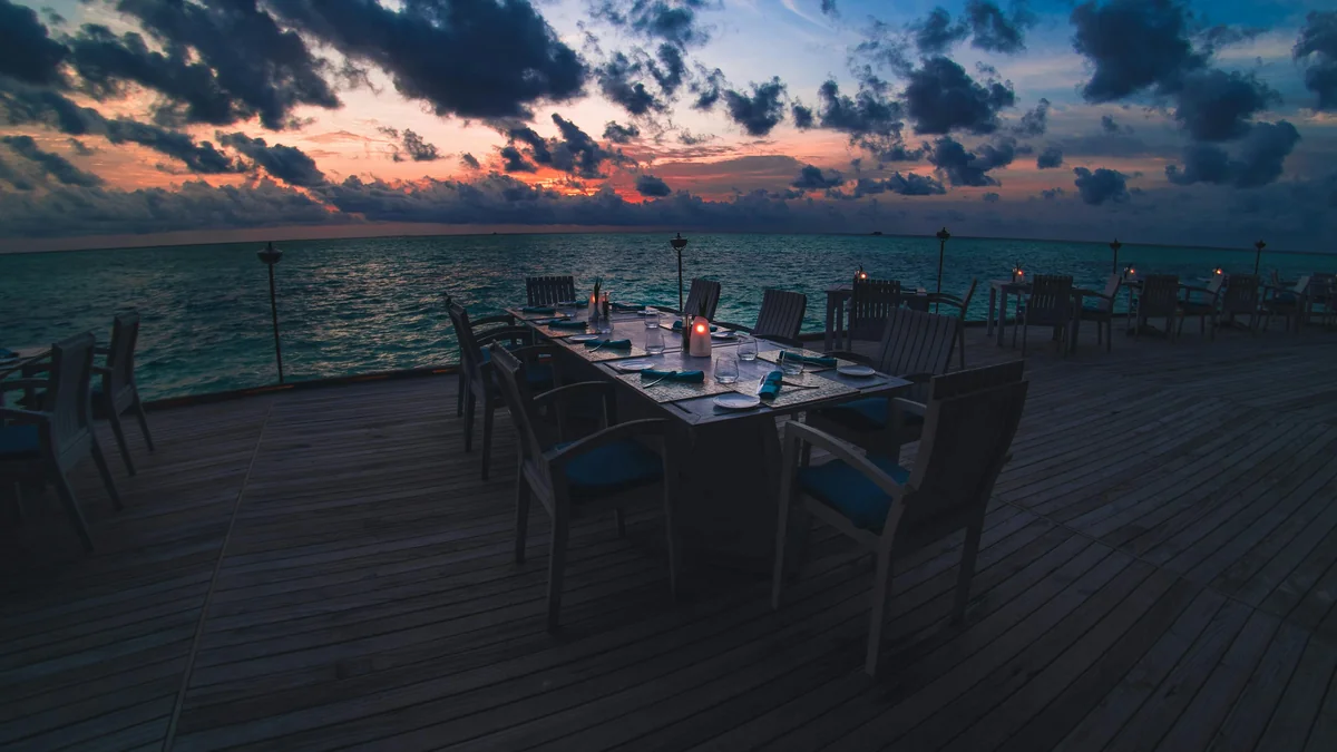 Waterfront sunset dining in Key West